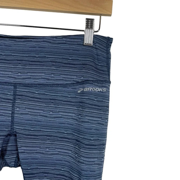 NWOT Brooks Women’s Urban Run Capri Patterned Leggings in Blue Size S - Picture 5 of 13